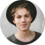 Riaan V.
